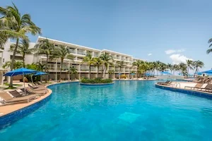 https://www.palmarbeachresortandspa.com.mx/galleries/Pools/PBRM-Áreas-14.webp