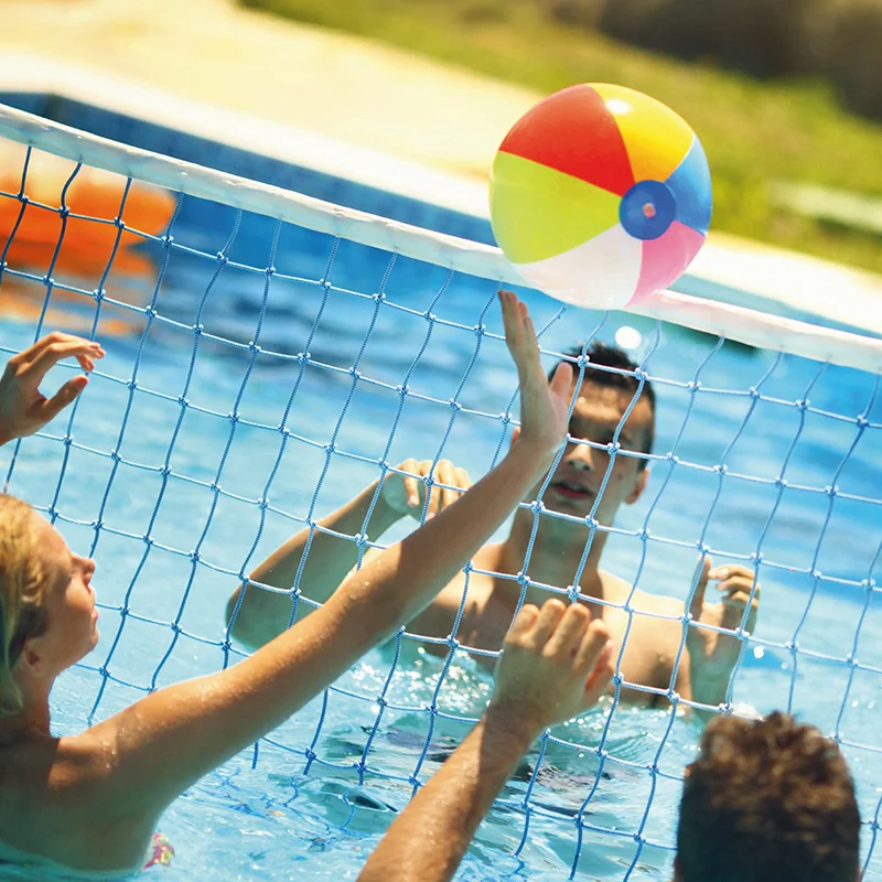 Voley en la piscina